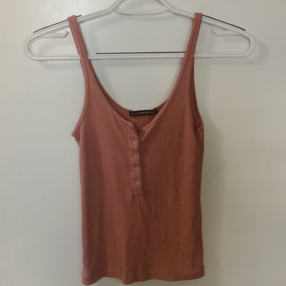 Brandy melville crop top